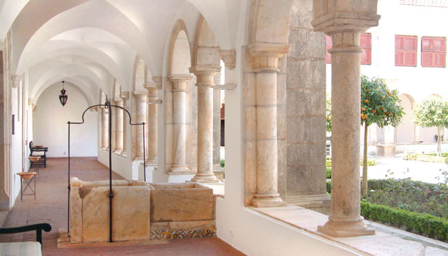 Claustro do Convento das Chagas de Cristo, Vila Viçosa.